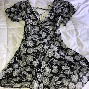 LuLu’s Size XL romper